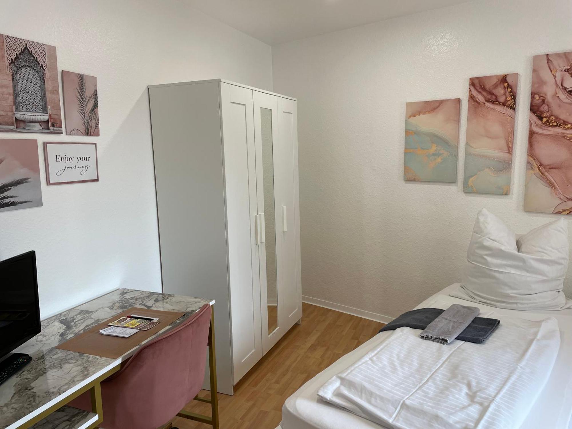 Pension An Der Hessenhalle Gießen エクステリア 写真